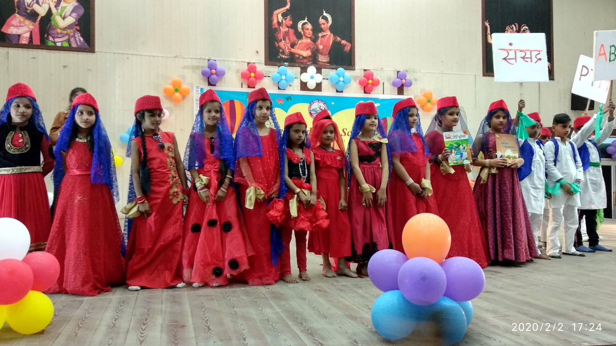 Dance and cultural activities at Einstein Kids Planet